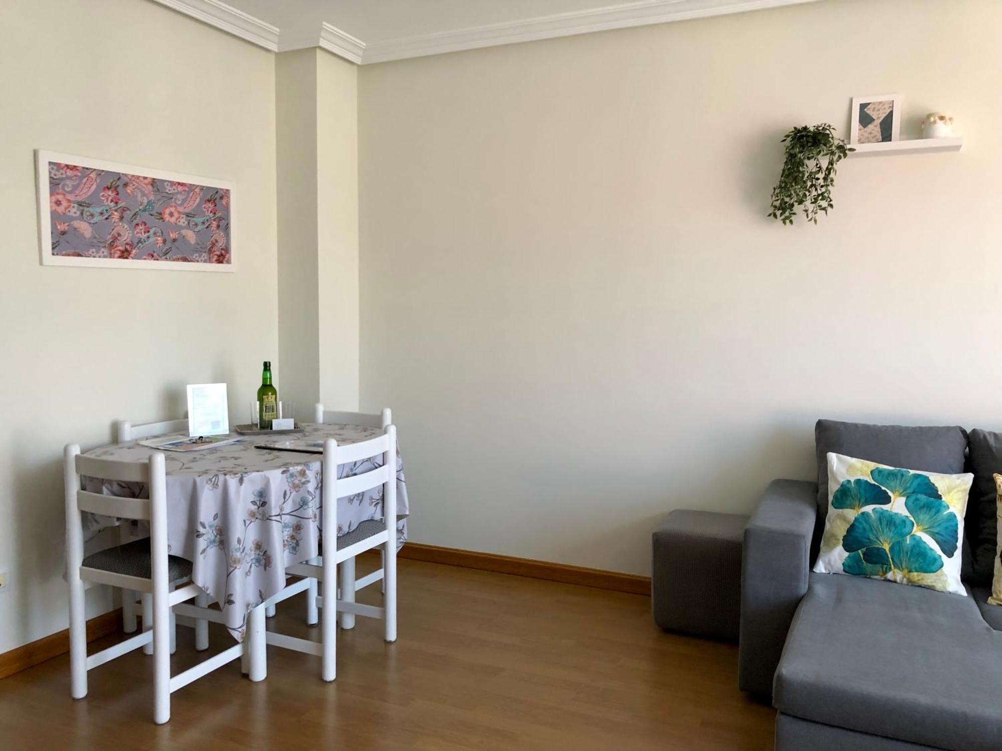Apartamentos Schultz Gijón Eksteriør billede